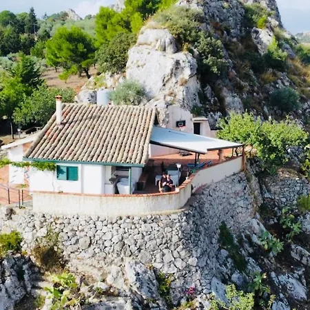 Tenuta La Puntara Holiday home Caltanissetta